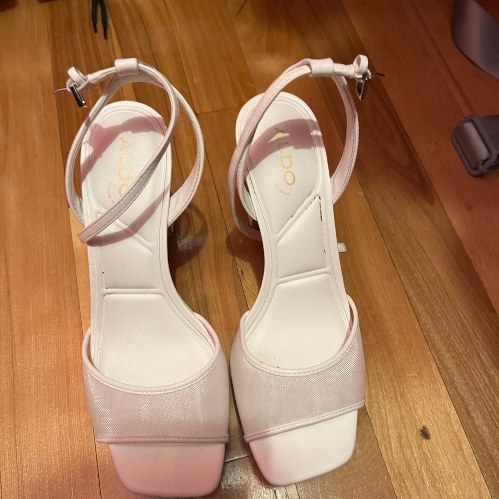 Aldo white heels 6.5